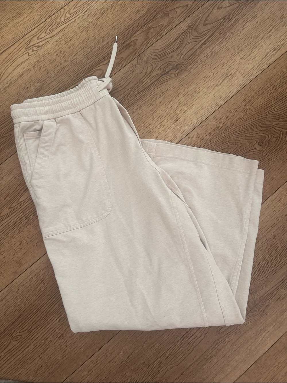 Athleta Women’s Cream Wide Crop Leg Drawstring Pants